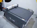 Mesa de Corte e Vinco Vuze 11060